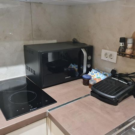 Sunny Apartment - Blloku Tirana, Near Lake エクステリア 写真