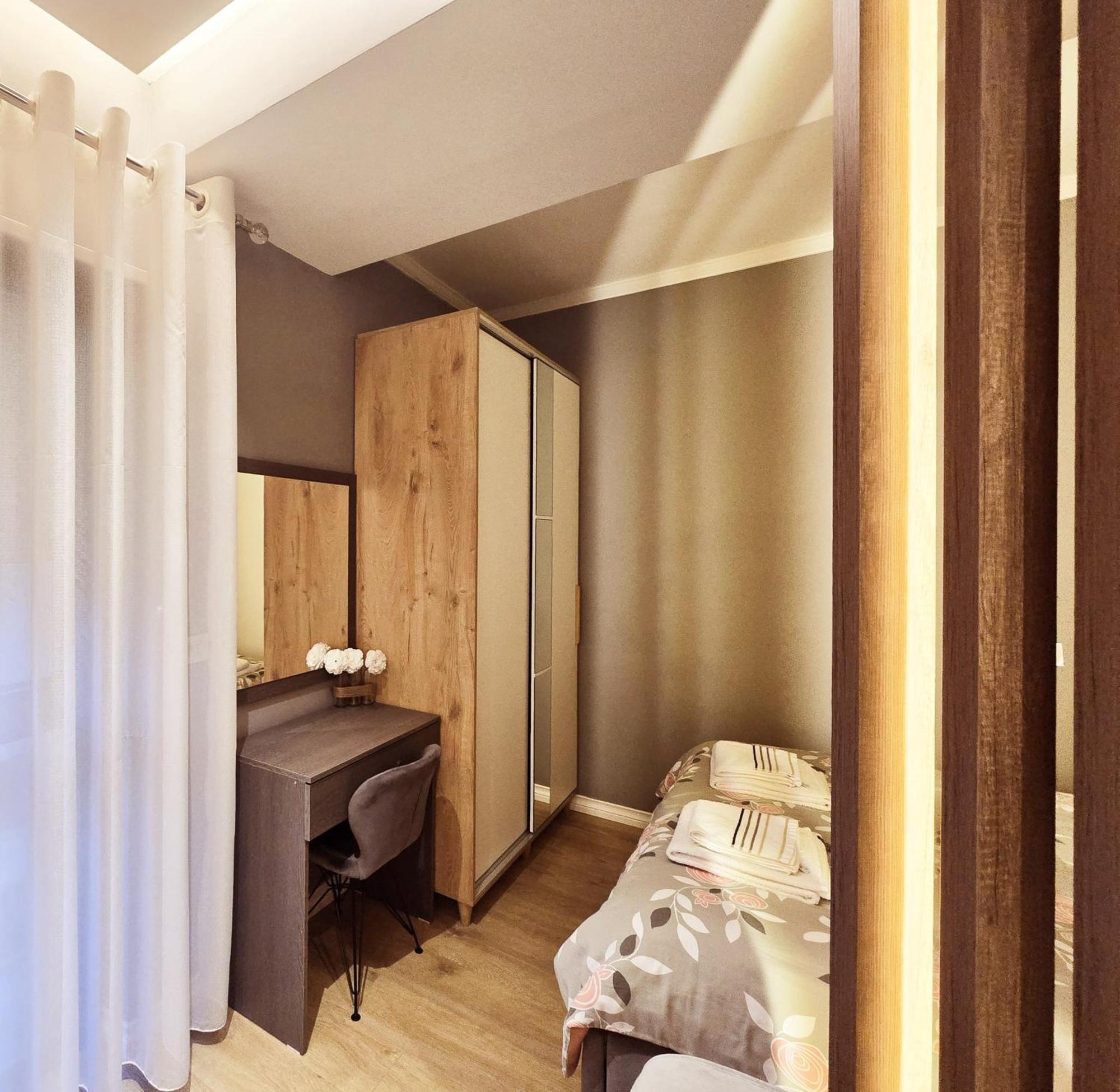 Sunny Apartment - Blloku Tirana, Near Lake エクステリア 写真